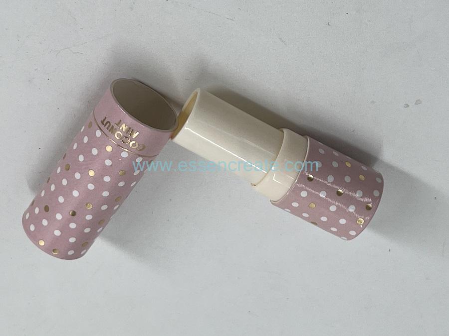 tubo de lápiz labial de papel
