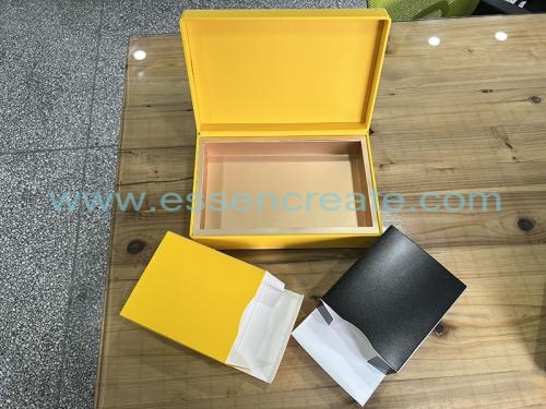 Surprise 2-in-1 leather gift box with small cardboard box