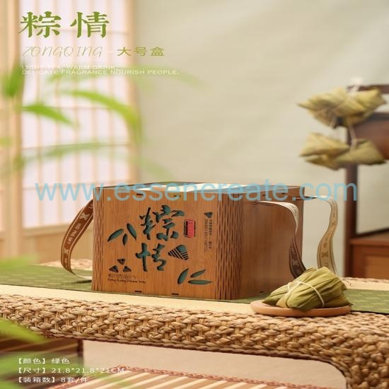 Caja de madera tallada a hueco